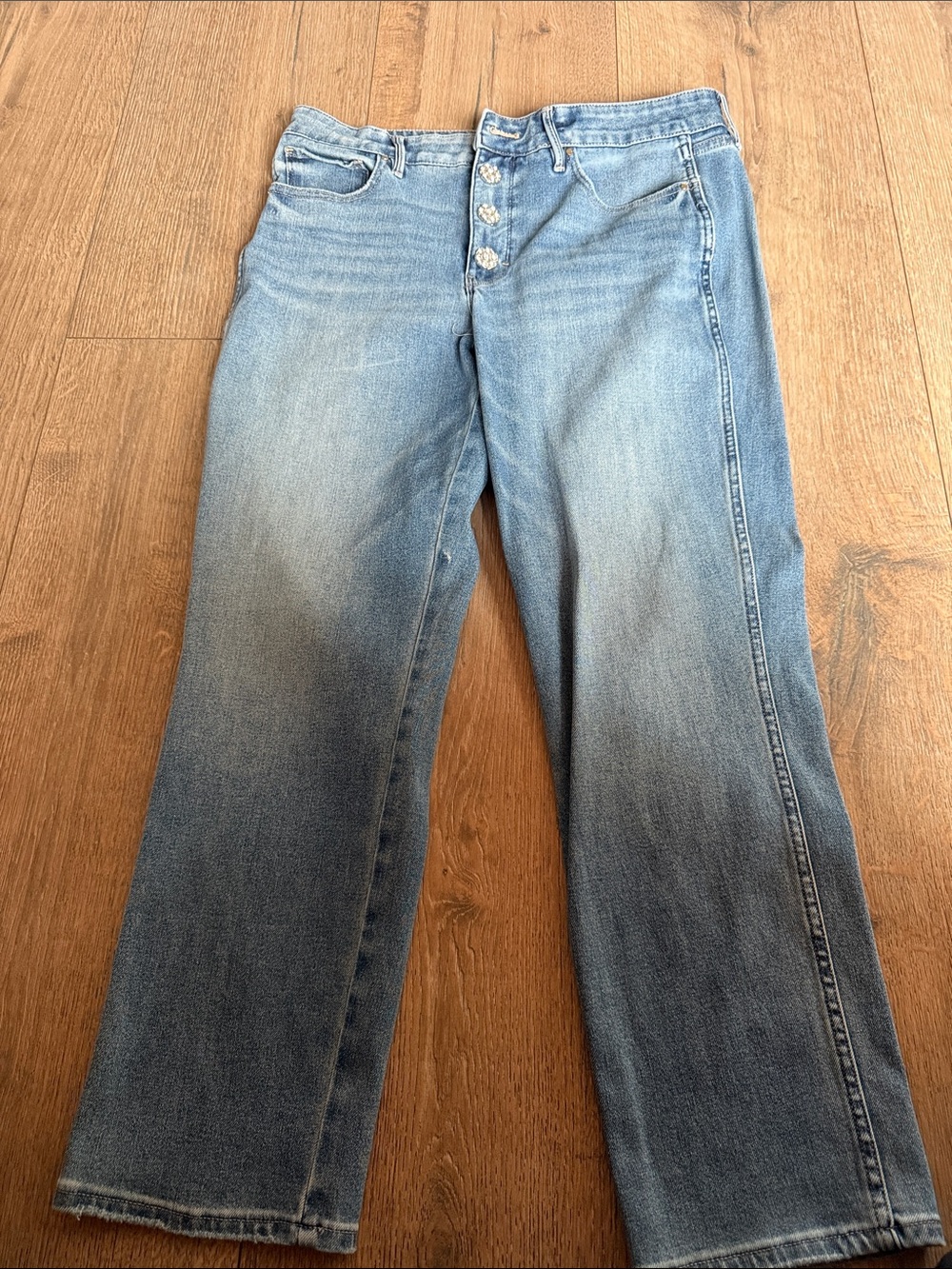 White House Black Market Light Blue Cropped Women's Jeans
